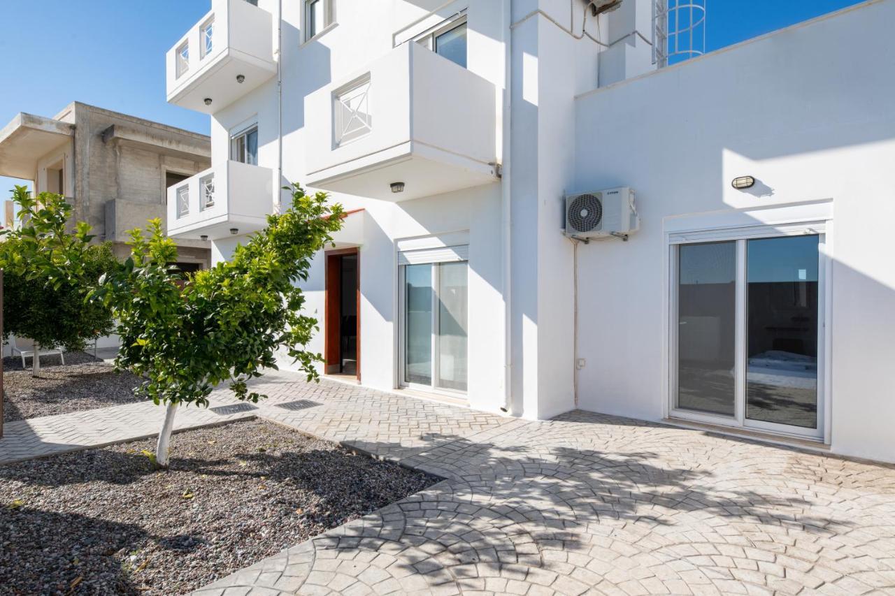 הוילה גנאדי Casa Marinella מראה חיצוני תמונה
